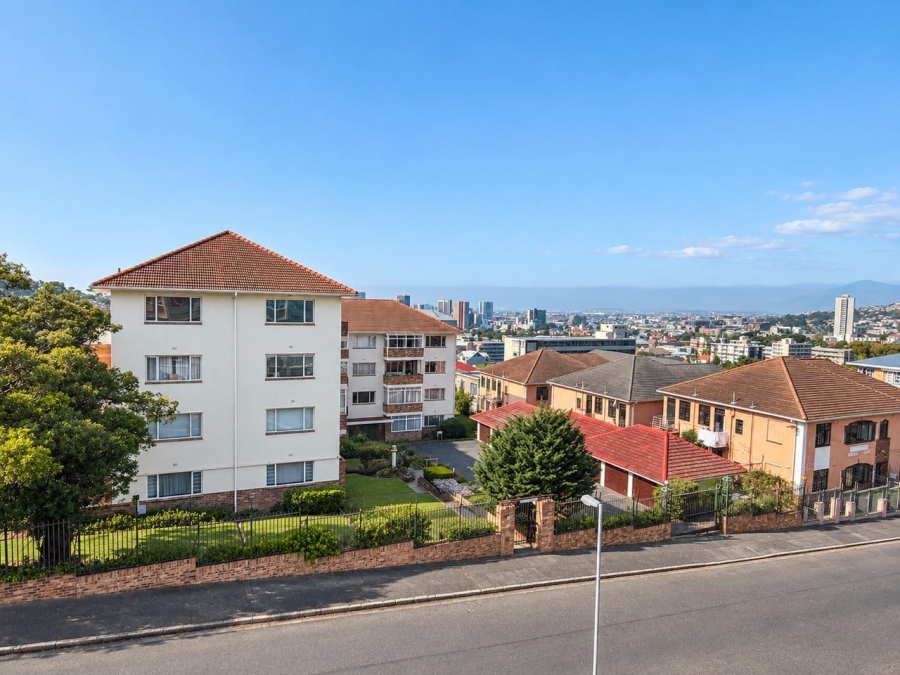 To Let 2 Bedroom Property for Rent in Gardens Western Cape